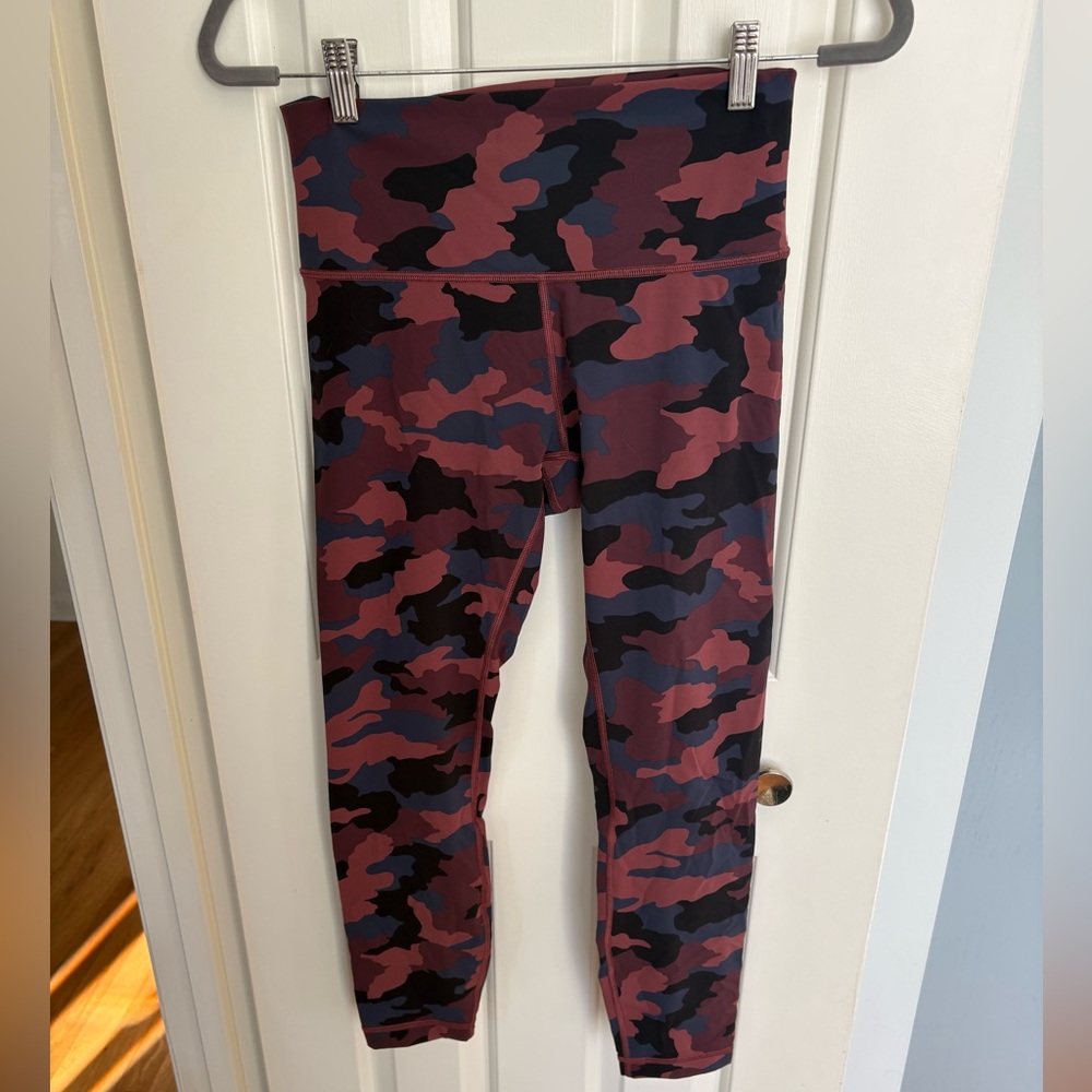 Lululemon Red Camo Leggings Size 8